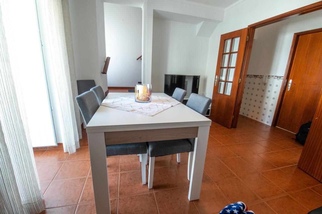 Bayview Nazare A Sua Casa A Beira Mar - 20 Mt Da Praia E Da Famosa Bola Nivea Kültér fotó