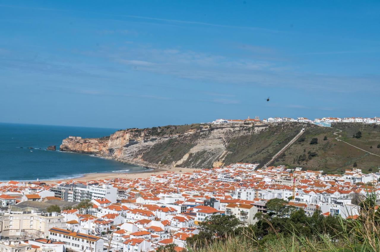 Bayview Nazare A Sua Casa A Beira Mar - 20 Mt Da Praia E Da Famosa Bola Nivea Kültér fotó